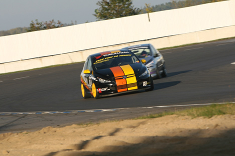 Den sorte Peugeot 307 er blevet optimeret siden 2010.